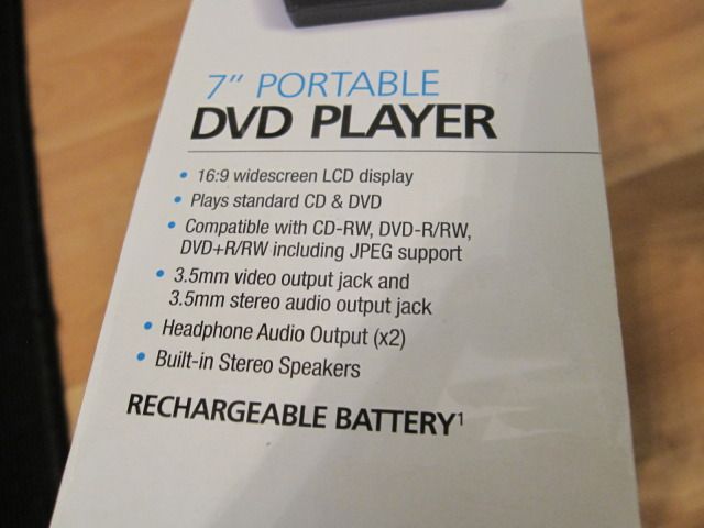 Audiovox D710 Portable DVD Player 7 LCD Screen CD DVD R Rechargeable 