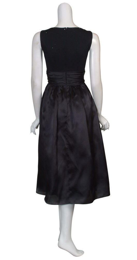 Badgley Mischka Magnificent Black Silk Knit Rhinestone Cocktail Eve 