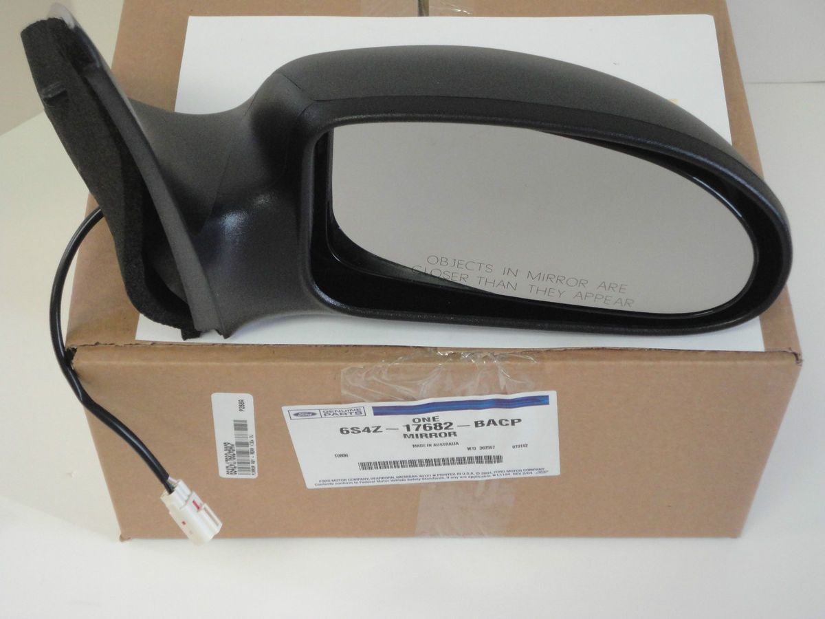   2007 Ford Focus Right Hand Passenger Side View Power Mirror