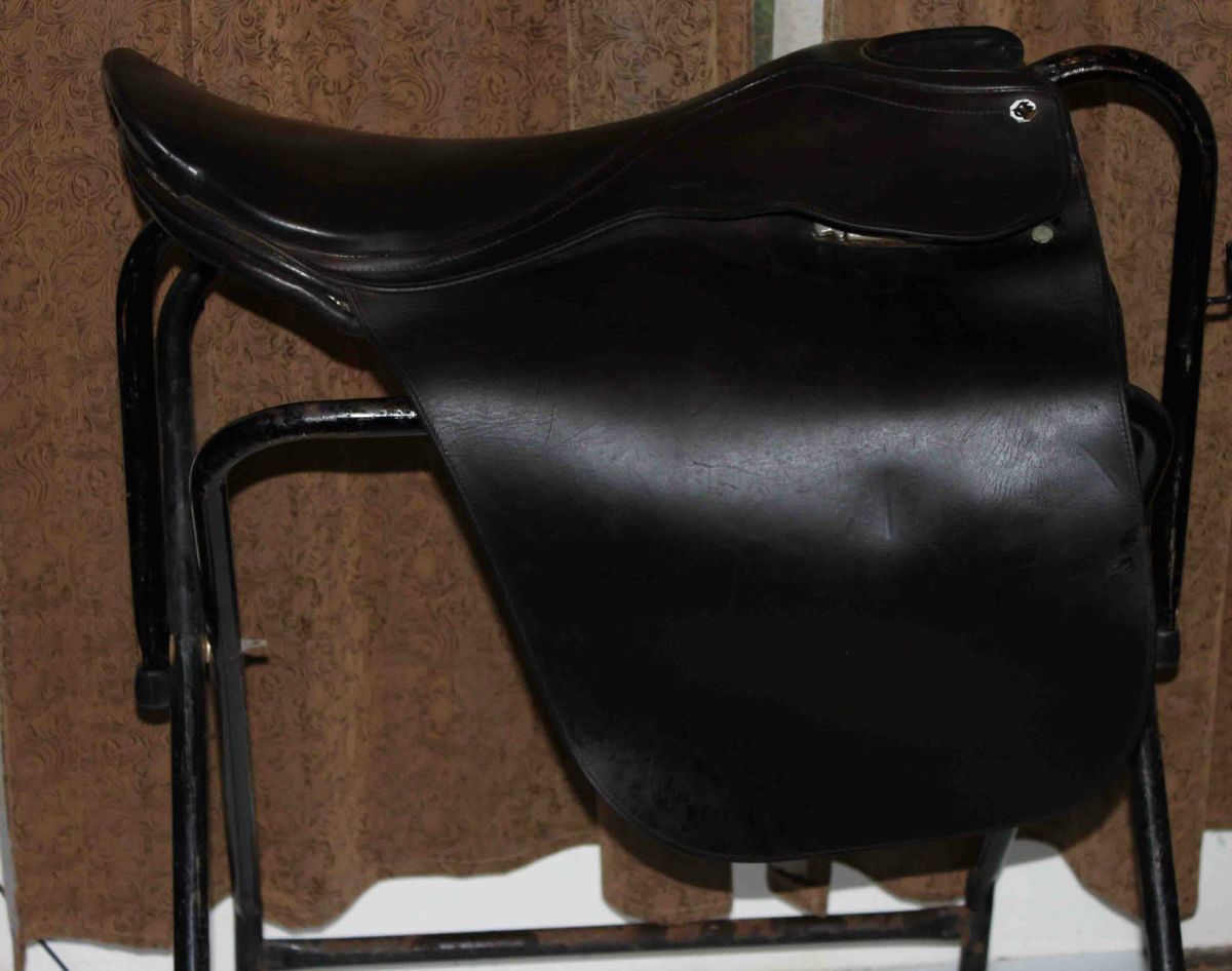 22 Barnsby Saddleseat Brown Cutback Saddle   English, Gaited