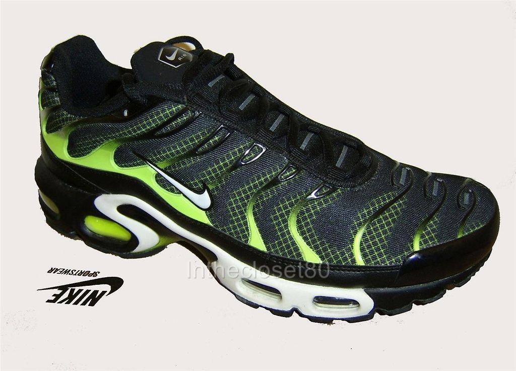 NEW GENUINE NIKE AIR MAX PLUS TUNED 1 TN AIR MENS TRAINERS BLACK/VOLT 