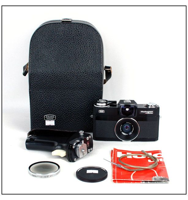 EX+* Zeiss Ikon Ultrawide w/Hologon 15mm f/8 + case + filter + grip 