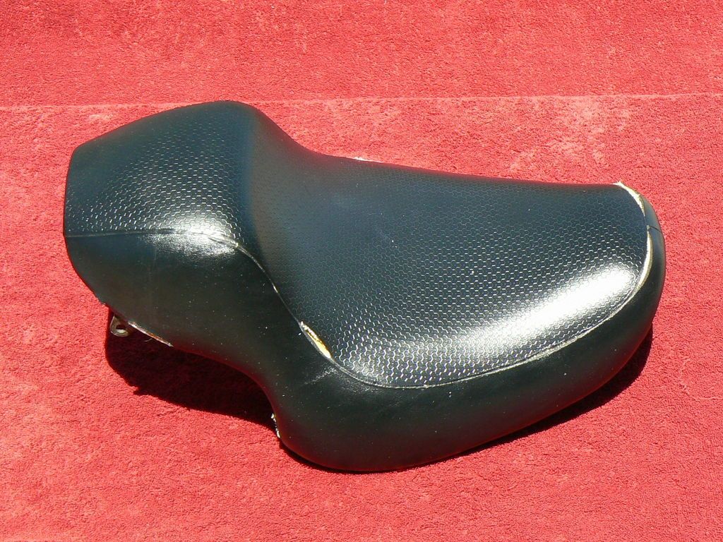 OEM FRONT DRIVER SEAT 87 88 VF750 VF700 Super Magna V45 VF750C VF700C