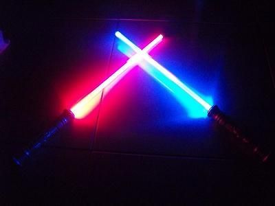 Lot 2 Led FX Lightsaber Light Saber Sword STAR WARS   CHANGES COLOR 