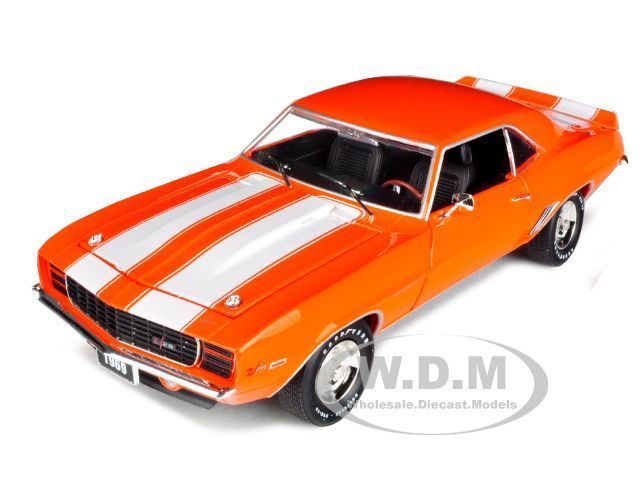 1969 CHEVROLET CAMARO Z/28 RS ORANGE 1/24 DIECAST MODEL BY M2 MACHINES 