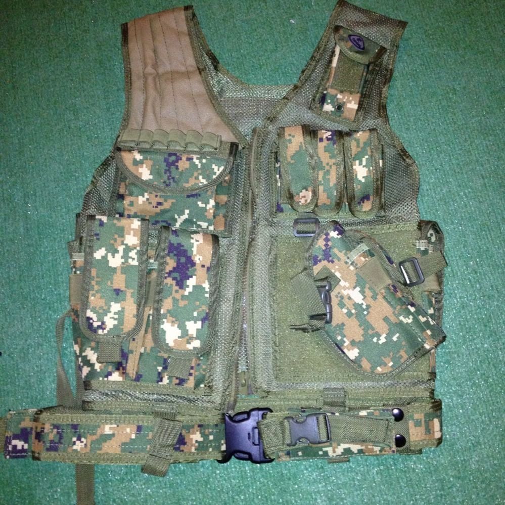 Airsoft Tactical Vest Woodland Digital Camo