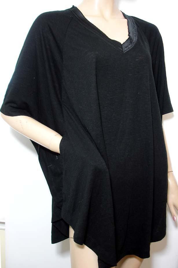 Sexy ALLEN B. Schwartz Black Batwing Knit Top Poncho w/ Pockets SMALL 