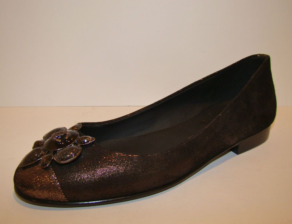 Chanel Black Metallic Bronze Black Medallion Ballet Flats Shoes NWOB 