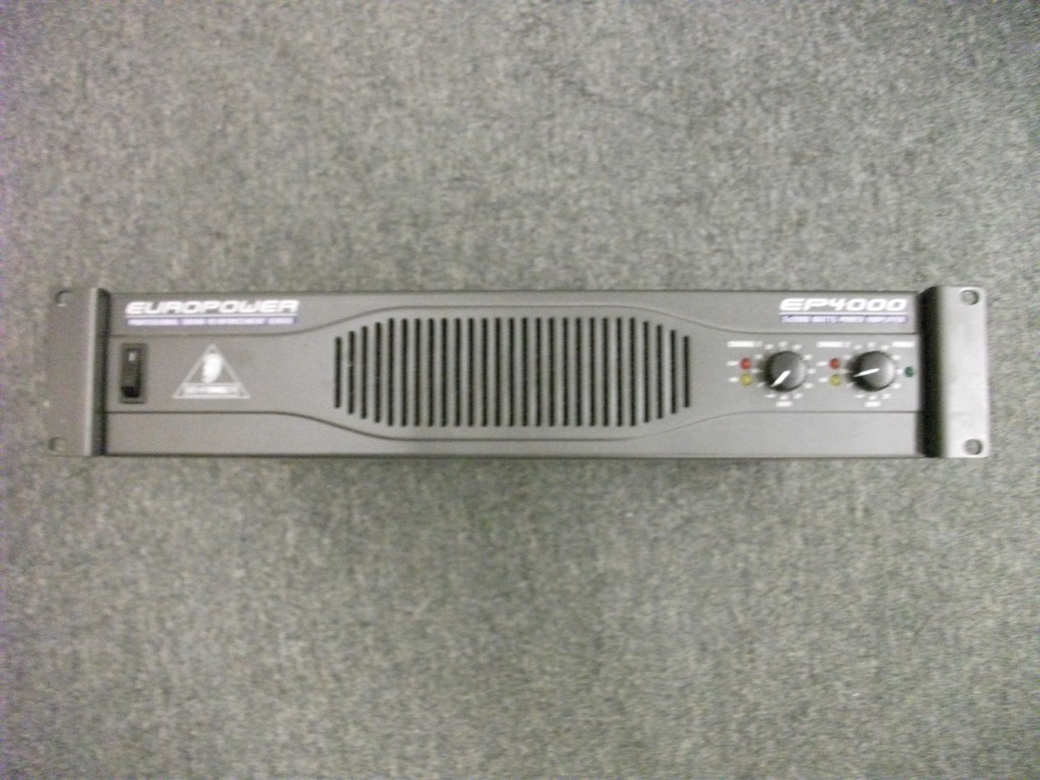 Behringer EP4000 EUROPOWER Rackmount Power Amp 