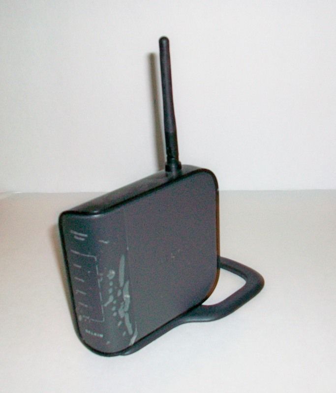 Belkin F5D7234 4 V3 G Wireless Router Modem Works Great