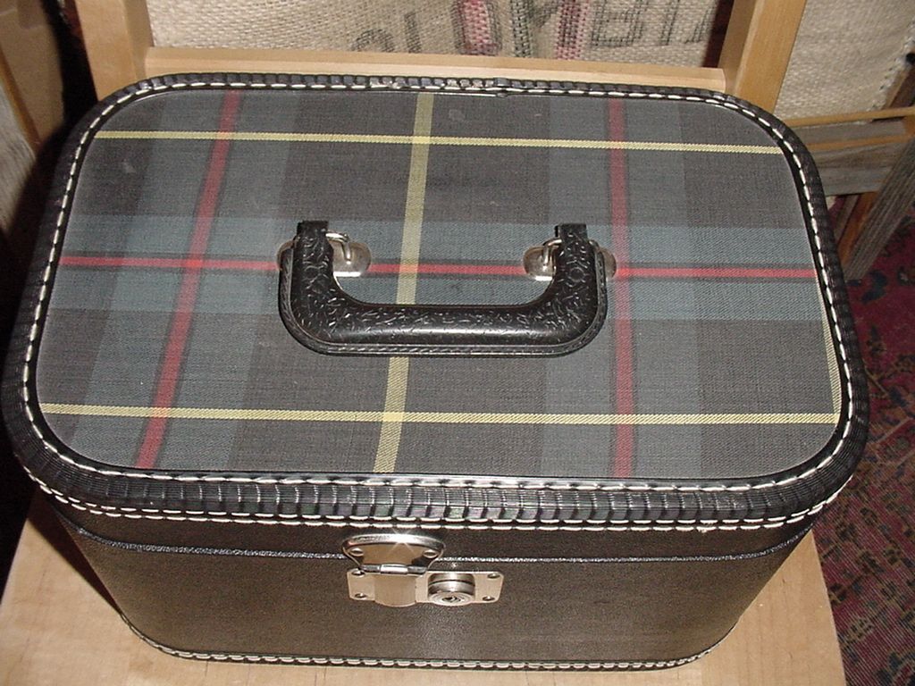 VINTAGE MID CENTURY TRAIN CASE MAKEUP COSMETIC LUGGAGE RETRO PLAID 