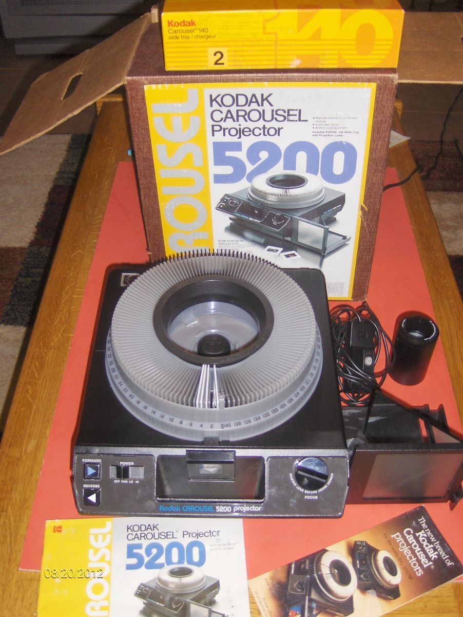 Kodak Carousel Slide Projector 5200 with Auto Focus and Viewing Screen 