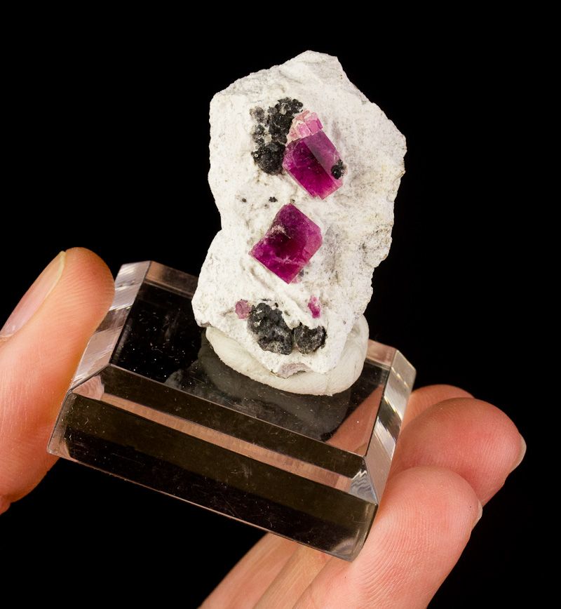 Rubyviolet Red Beryl Bixbite 2 Gemmy Crystals to 3 on Matrix 