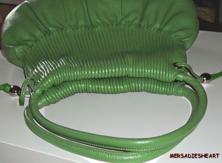 Purse Bodhi Medium Green Leather Handbag New Without Tag Eligant Style 