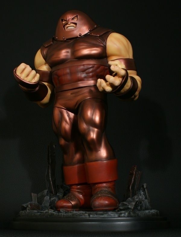 BOWEN DESIGNS MUSEUM JUGGERNAUT STATUE BRAND NEW