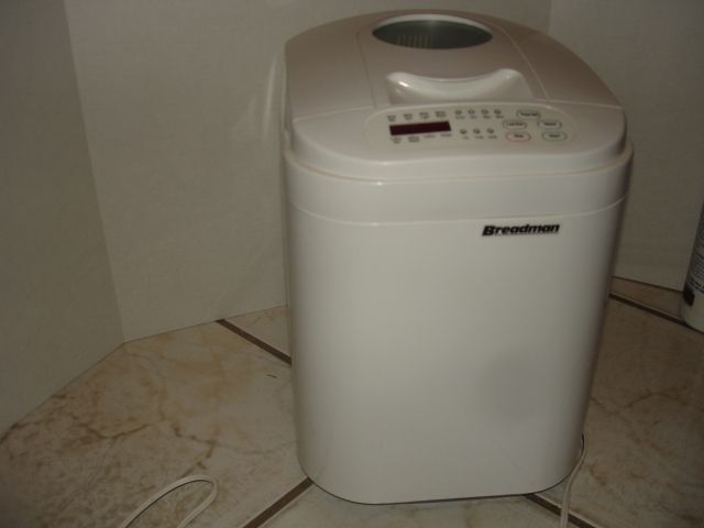 Breadman Automatic Breadmaker Model TR444 600W New