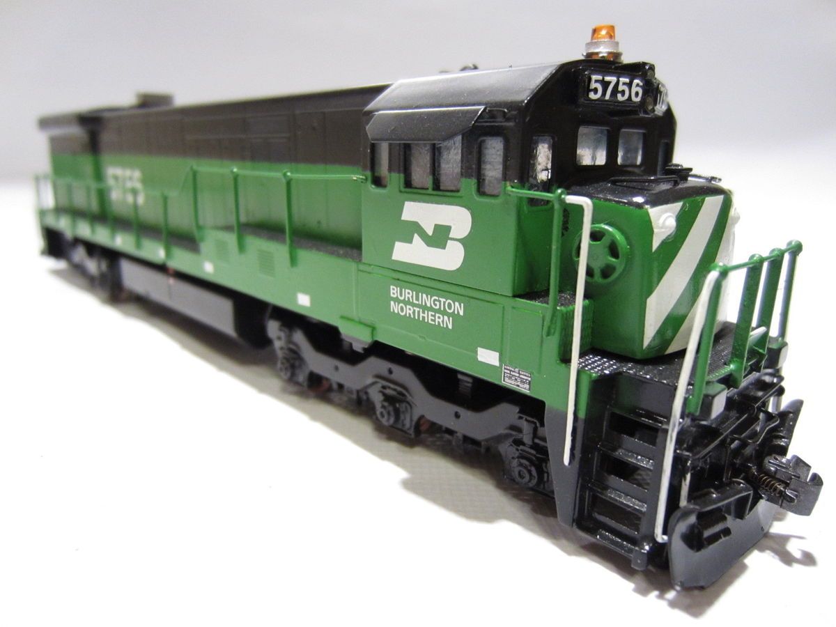 HO Scale Custom Painted Brass BN Burlington Northern GE U 33C #5756 