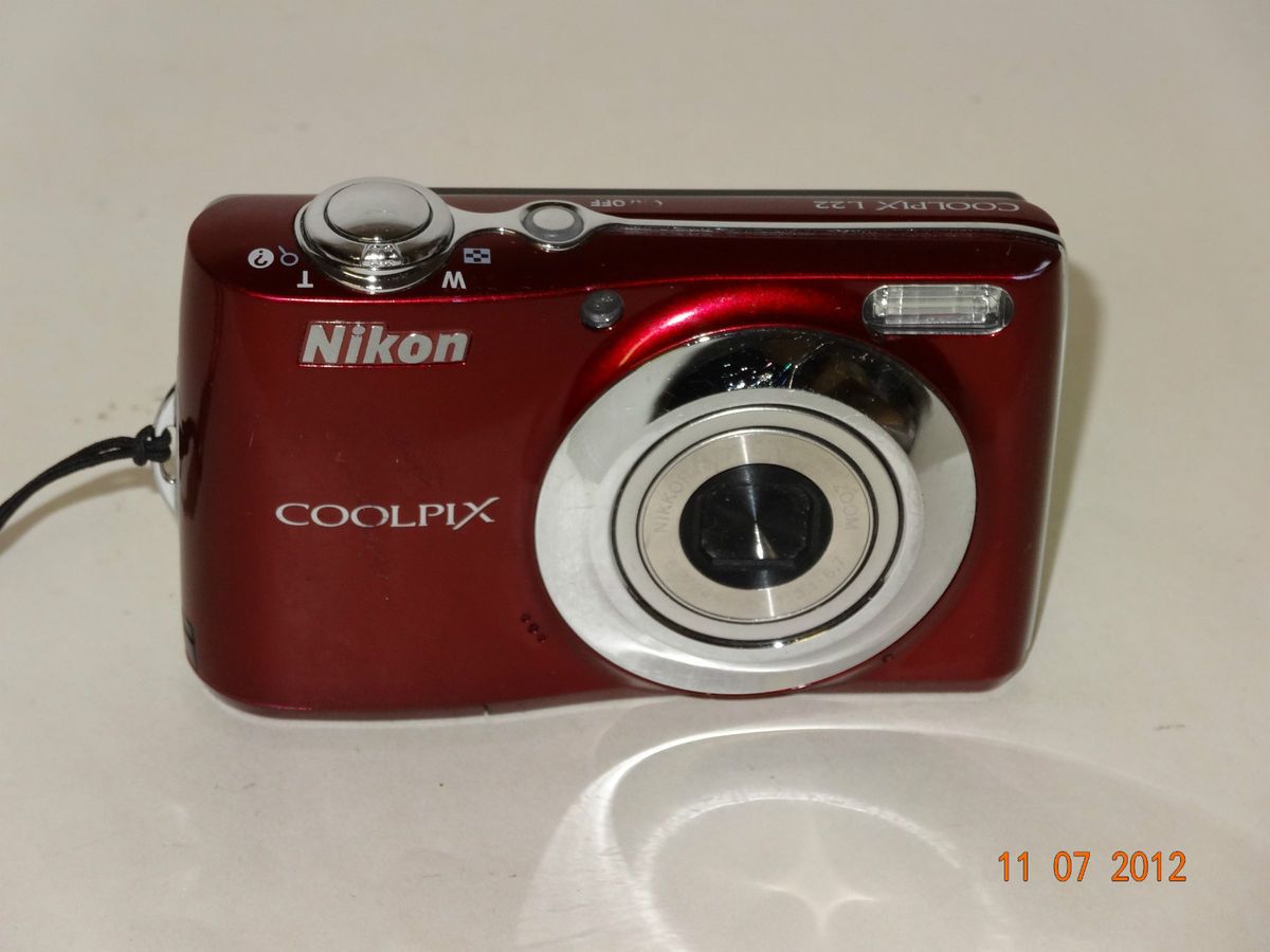 NIKON COOLPIX L22 12.0 MEGAPIXEL DIGITAL CAMERA   SOLD AS IS