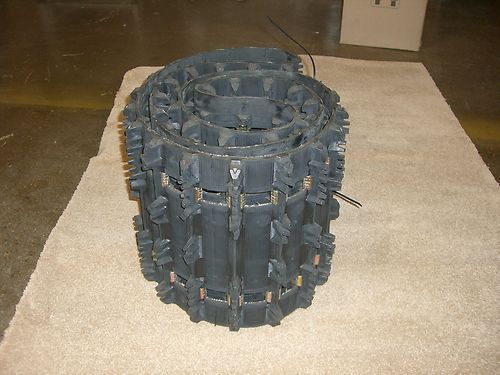 Camoplast RipSaw Track for snowmobile 15 x 121 x 1 25 2 52 Pitch