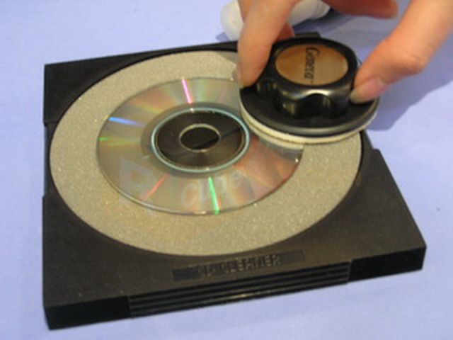 Geneva High End Disc CD DVD ROM RW R Disc Cleaner Repair Minor Scratch 