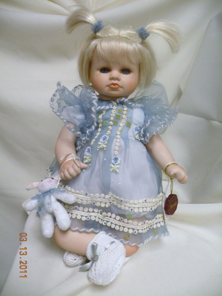 Alice Her RabbitPorcelain Mundia Christine Cecile