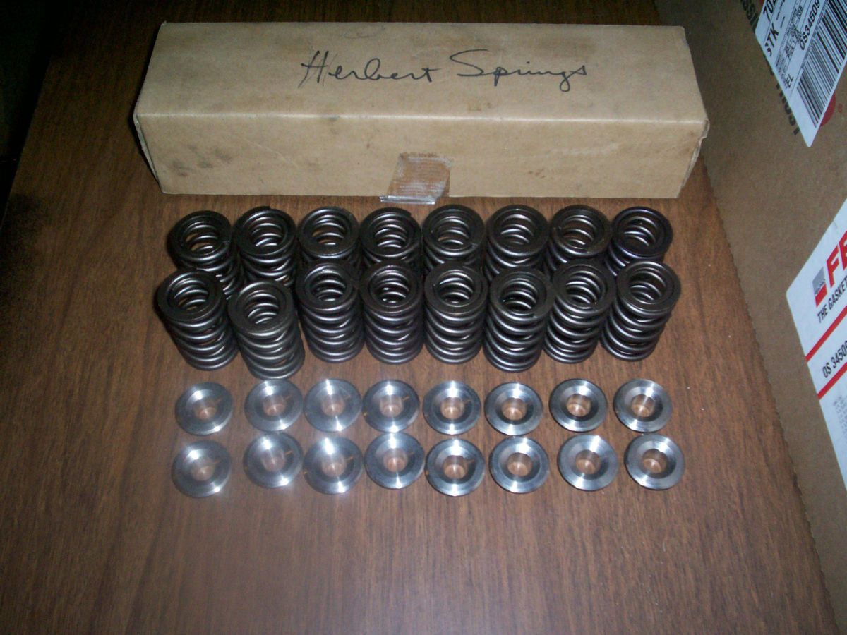  350SPRINGS and Titanium Retainers R10 1 437T SBC Herbert Chevy