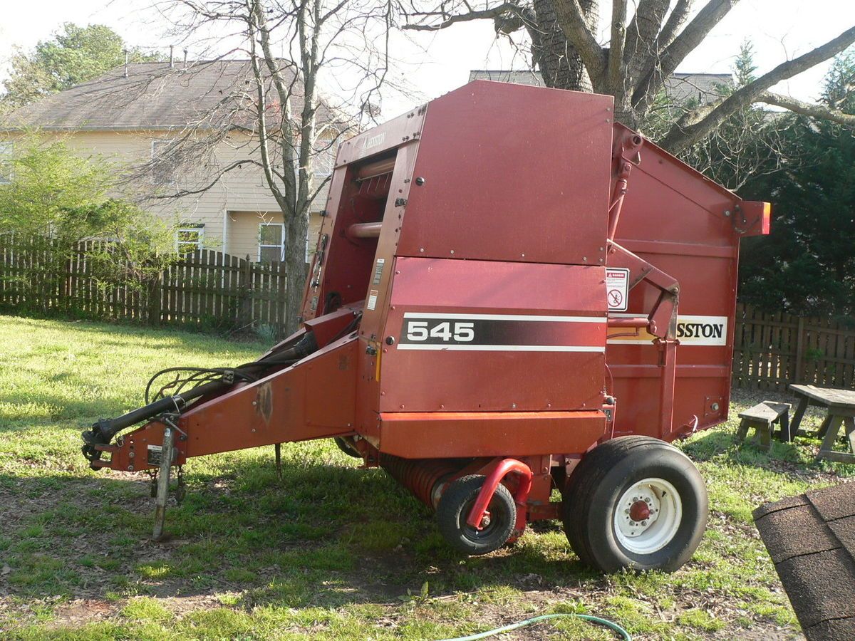 Hesston 545 Round Baler