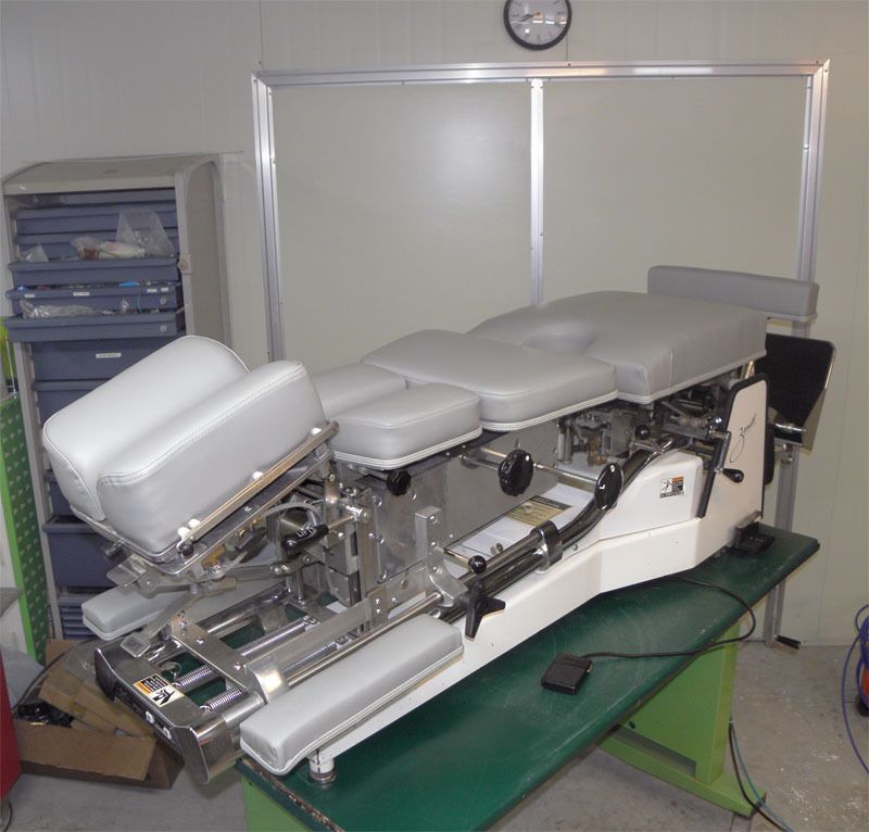 Zenith Chiropractic Thomson Tables HyloTable Model 440 Auto Drops