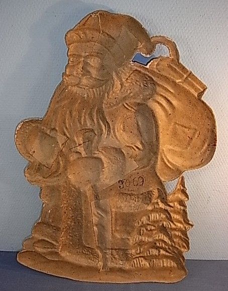 DE4 * SANTA CLAUS DRESDEN CARDBOARD WALL DECORATION FIGURE ANTIQUE