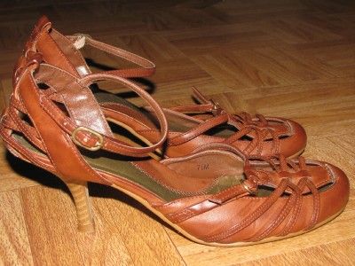 CL Chinese Laundry Leather Heels Shoes Womens Size 7 5