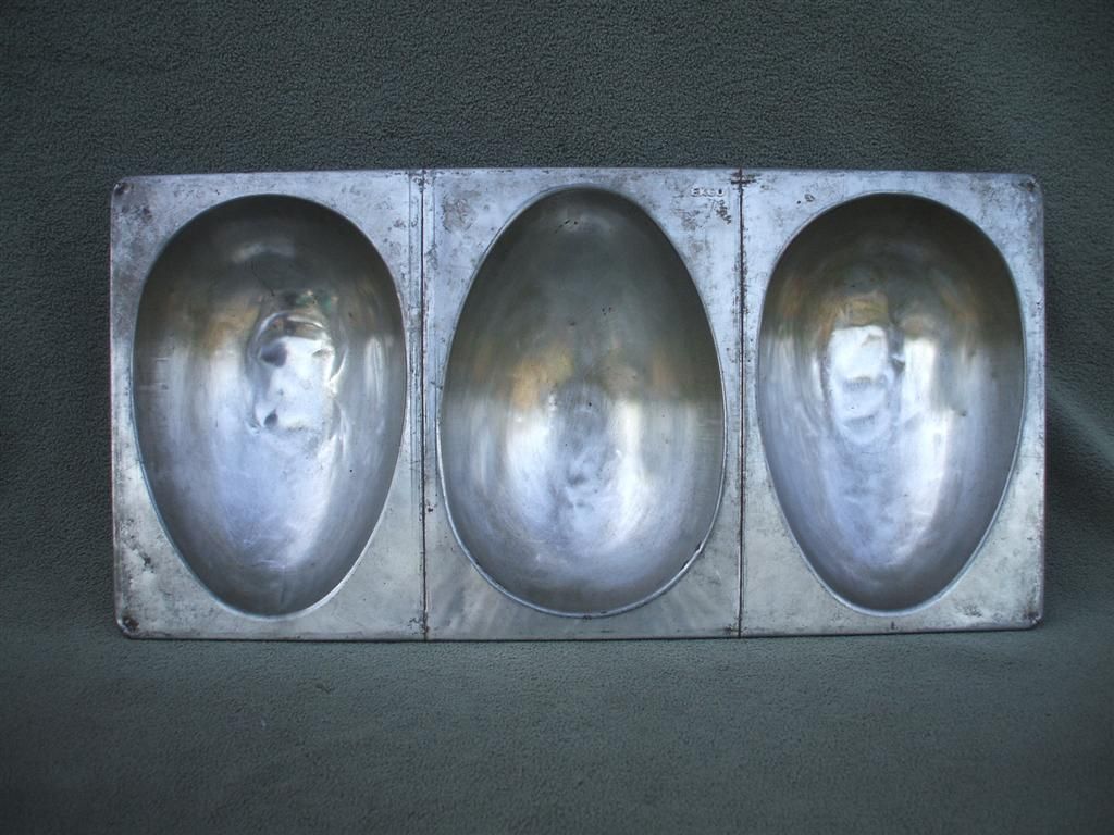 Vintage 20 by 10 Commercial? ECKO Bread Cake Baking Pan 3 Egg Shaped