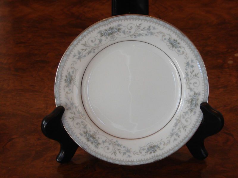 Noritake Colburn 10 1 2 Dinner Plate