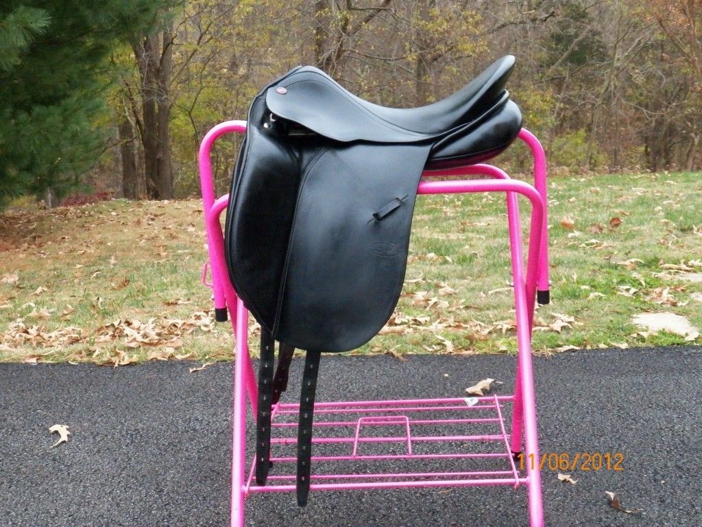 17 Courbette Dressage Saddle