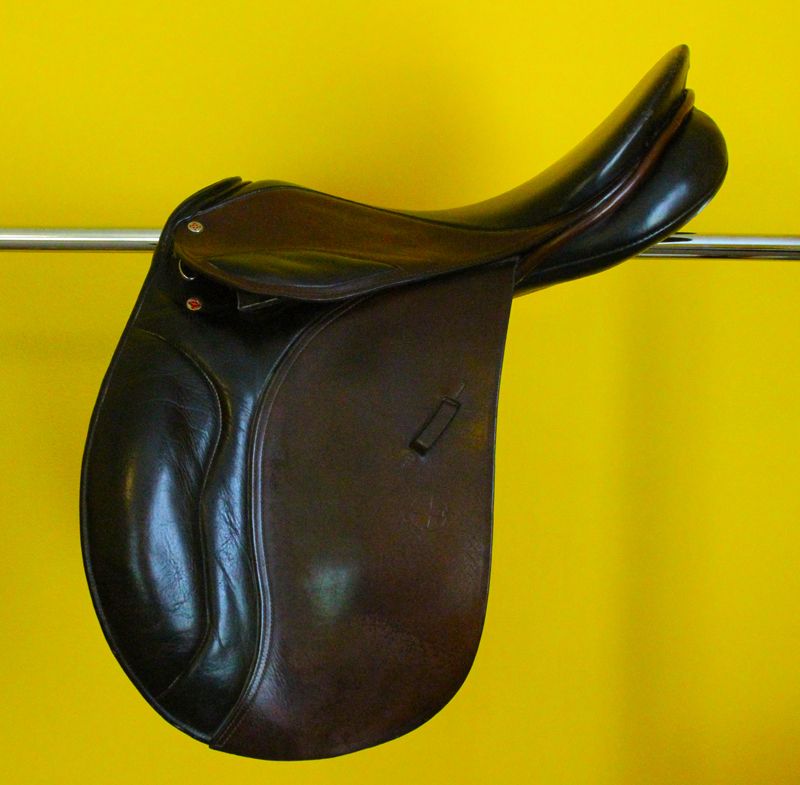 Courbette Vision Lemetex Saddle Made in Germany