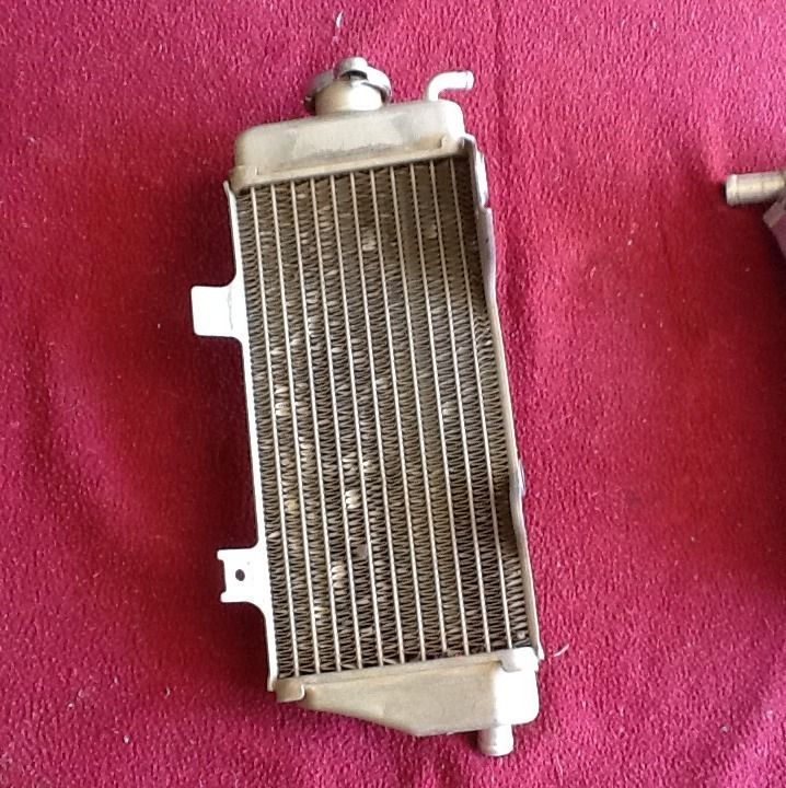 Honda Radiator Fill Side Excellent Shape CRF450 CRF450R CRF 450R 2009