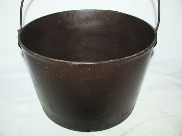  Iron H 8 2 Gal Footed Kettle Cowboy Camp Fire Bean Pot Cauldron