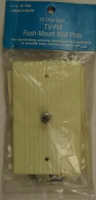 NEW NEVER OPENED TV FM FLUSH MOUNT WALL PLATE ANTENNA ARCHER