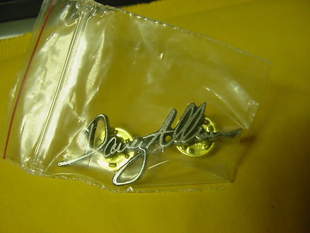 Davey Allison signature Hat pin