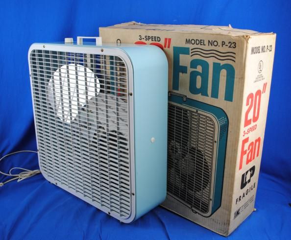 vtg 20 3 speed baby blue box fan w aluminum propeller blades steel