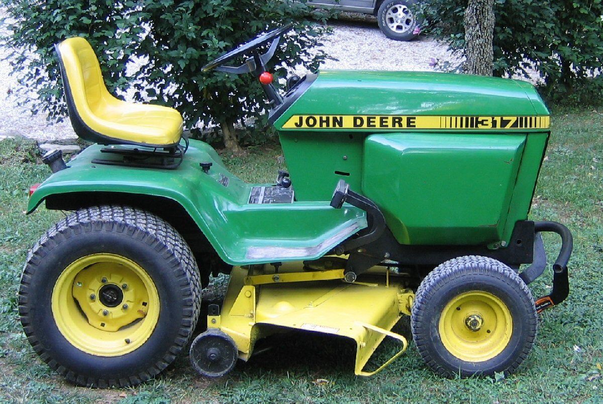 John Deere 317 Riding Mower 17hp Kohler 48 Deck with Hydraulic Lift