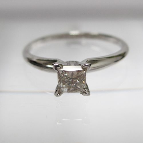 details diamonds carat weight 0 25 ct ring weight 1 7 grams metal