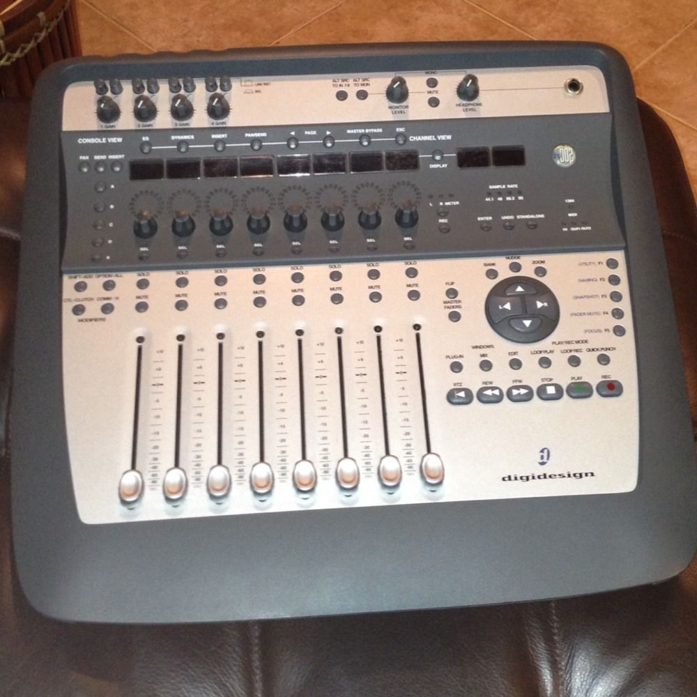  Digi 002 Console