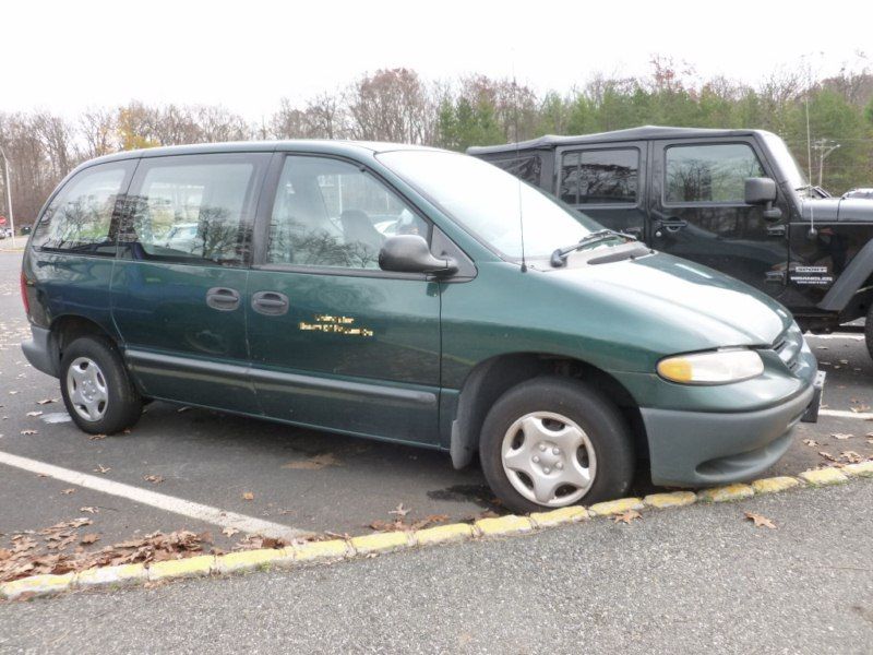 1999 Dodge Caravan V6   Not Working or for Parts Bad Transmission V6