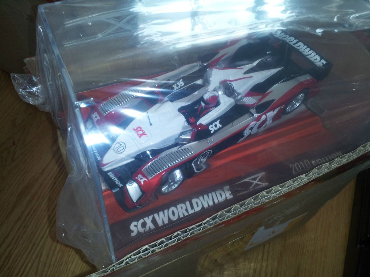 New SCX Digital 2010 Club Car Audi R10 Fast Perfect Quality Assured