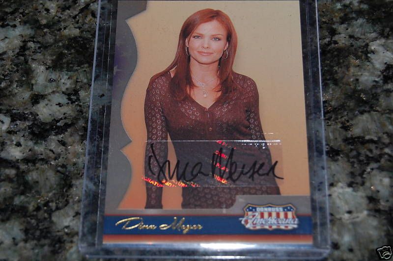 2007 Donruss Dina Meyer Short Print Autograph 4 5