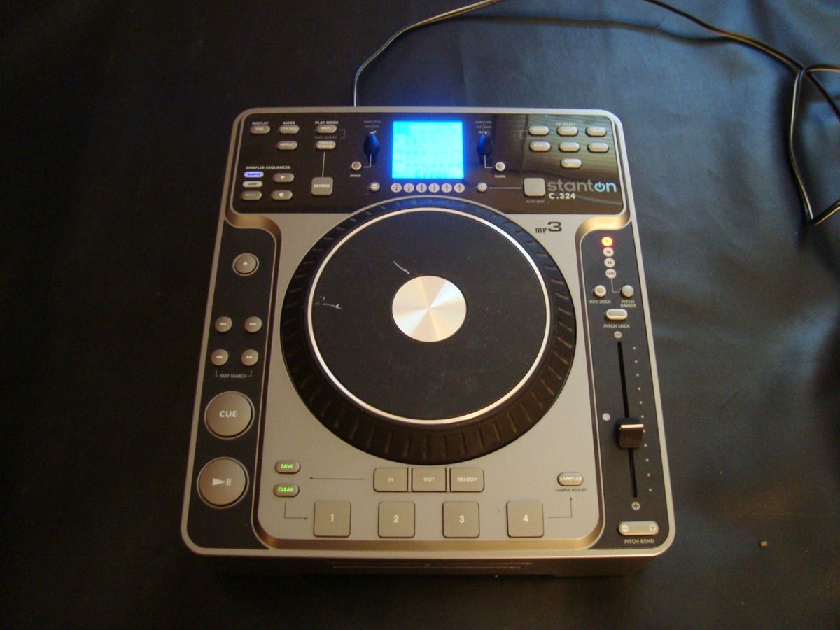 STANTON DJ CD DIGITAL MIXER PLAYER C 324 C324 NA TURNTABLE READS