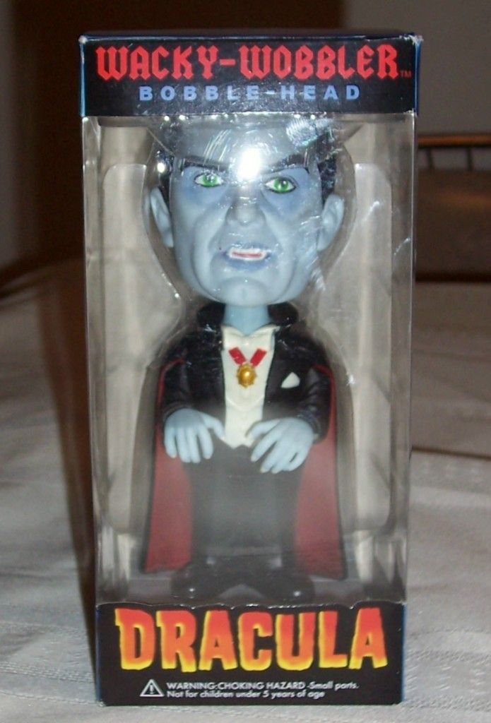 FUNKO DRACULA WACKY WOBBLER BOBBLEHEAD MINT IN BOX 