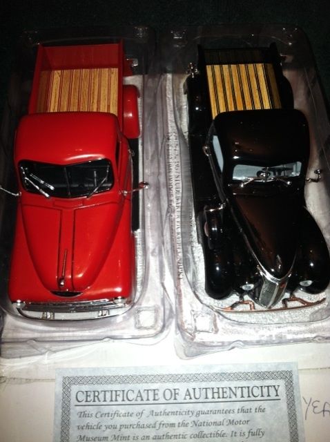 Vintage Trucks of Yesteryear   1937 Studebaker PU & 1948 Dodge PU  NEW