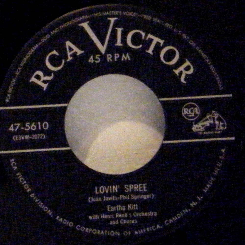 EARTHA KITT 7 Inch 45 Lovin Spree Somebody bad stole de wedding bell