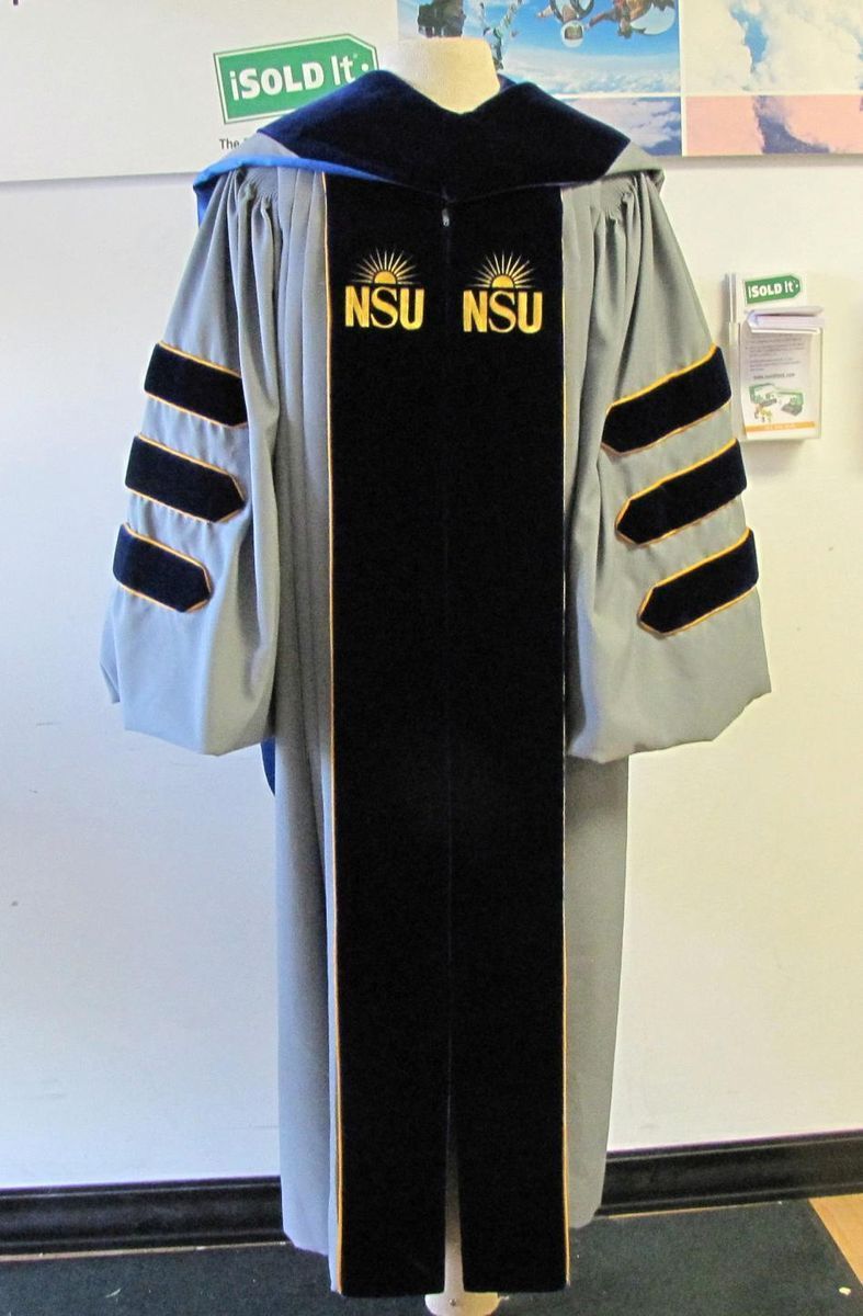   EdD ACADEMIC GOWN REGALIA NSU NOVA SOUTHEASTERN UNIVERSITY OAK HALL